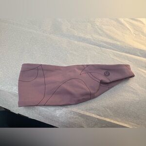 Lululemon Nulu Wide Reversible Headband